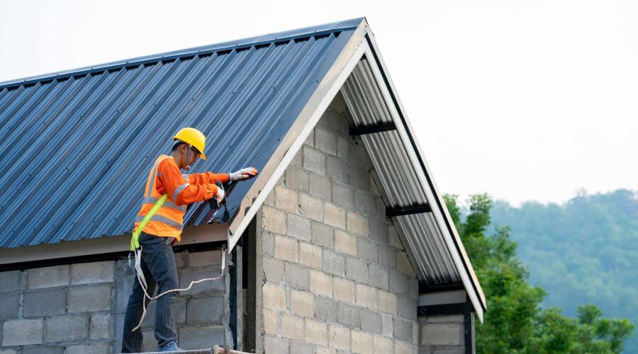 Professional gutter cleaning in Gibsonville, NC